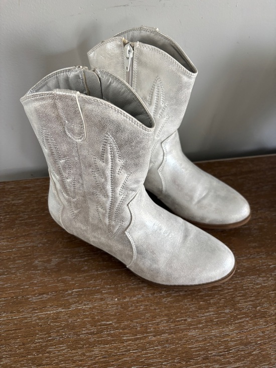 MIA Other - MIA Metallic Silver Western Ankle Boots girls size 5